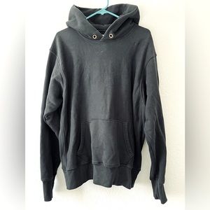 Men’s Les Tien heavyweight black hoodie size large. Great preowned condition